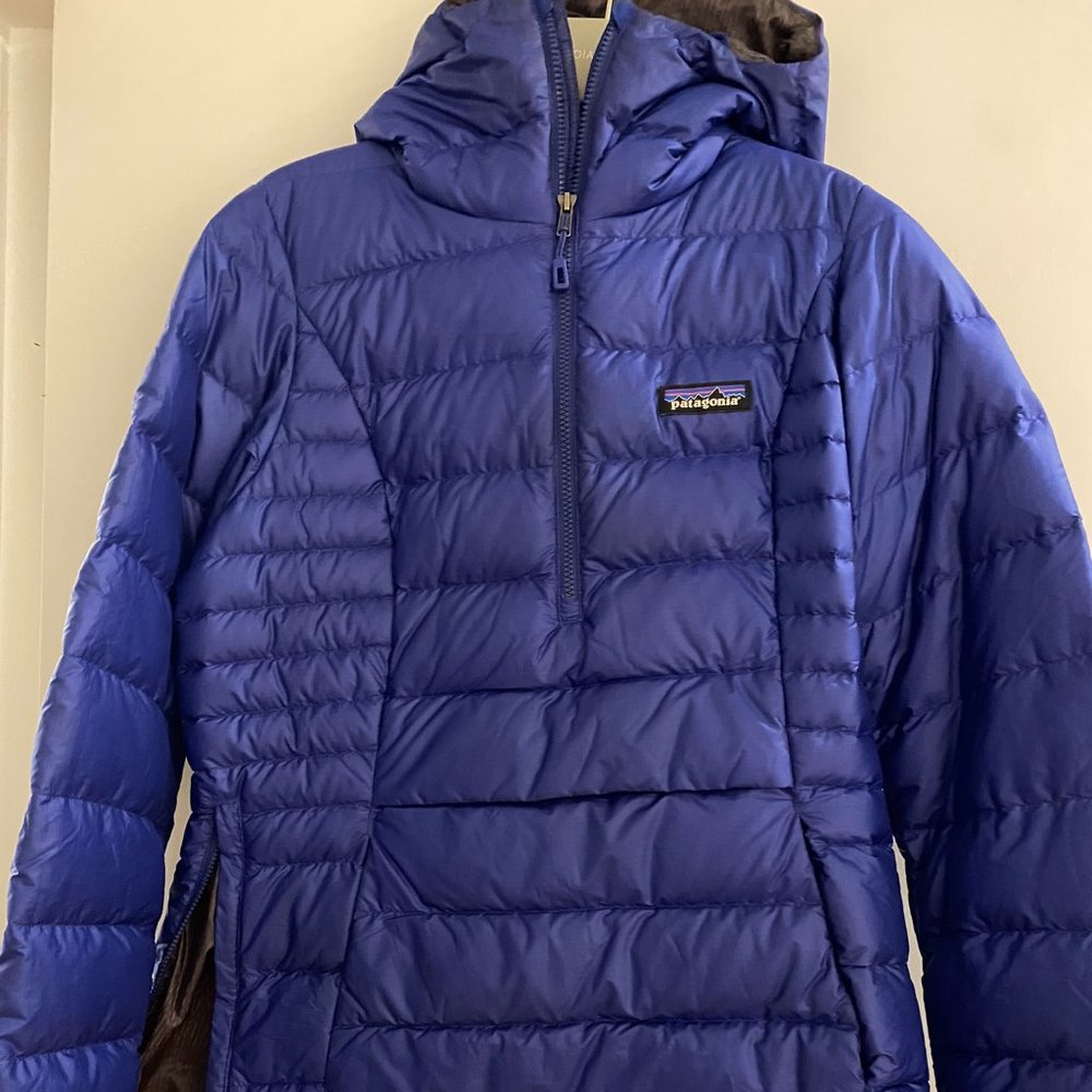 Patagonia Pullover Hoodie down jacket